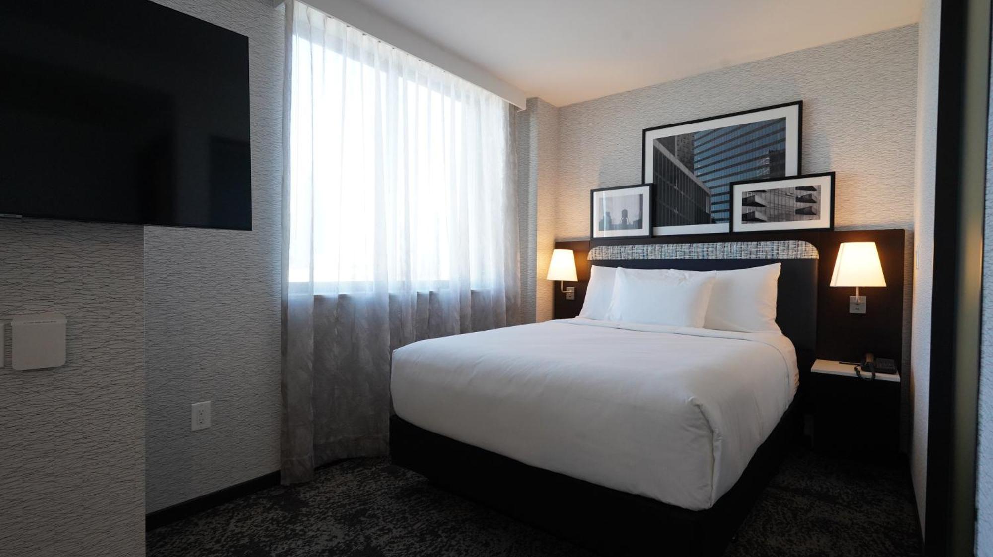 Doubletree By Hilton Long Island City, Ny New York Bagian luar foto