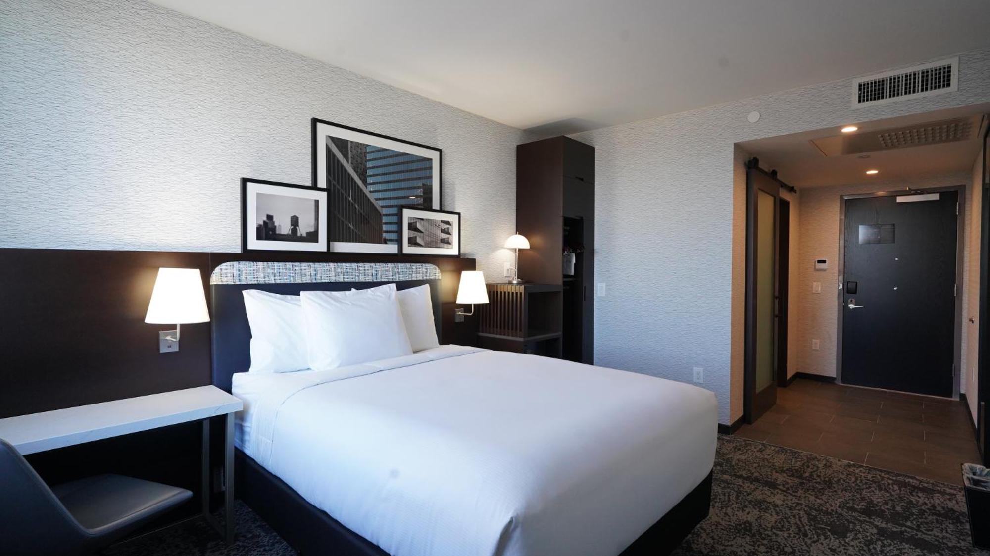 Doubletree By Hilton Long Island City, Ny New York Bagian luar foto