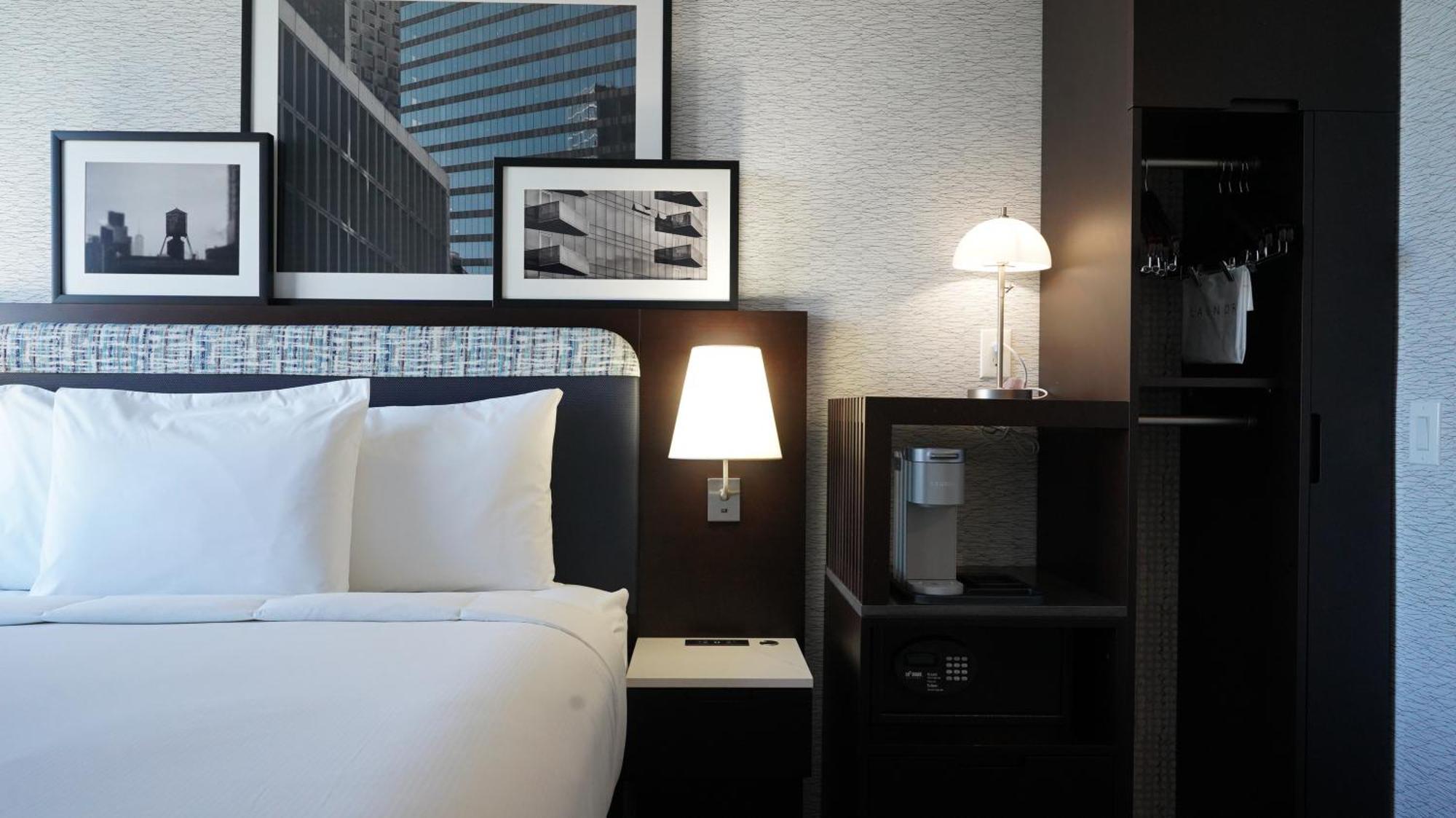 Doubletree By Hilton Long Island City, Ny New York Bagian luar foto