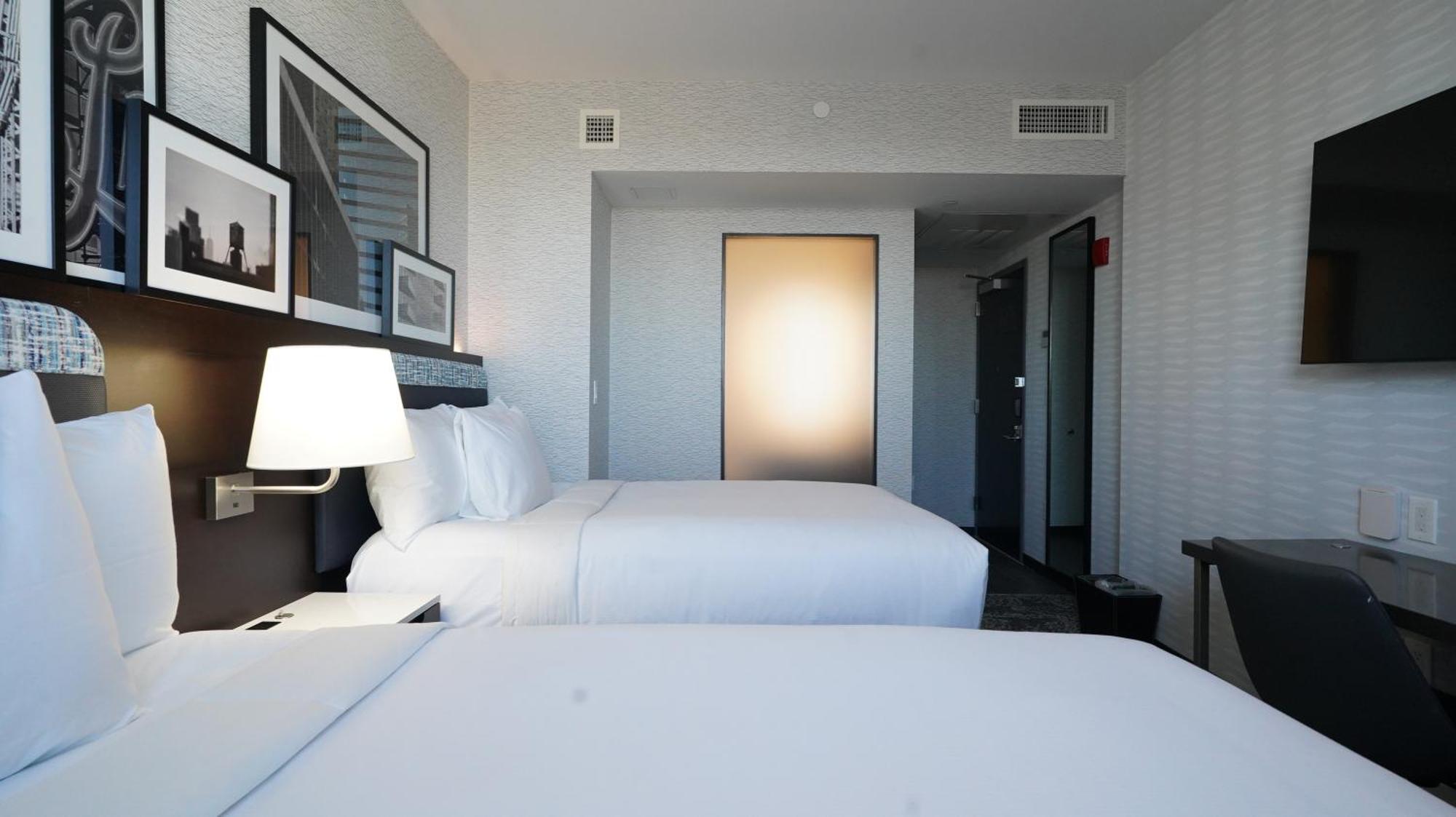 Doubletree By Hilton Long Island City, Ny New York Bagian luar foto