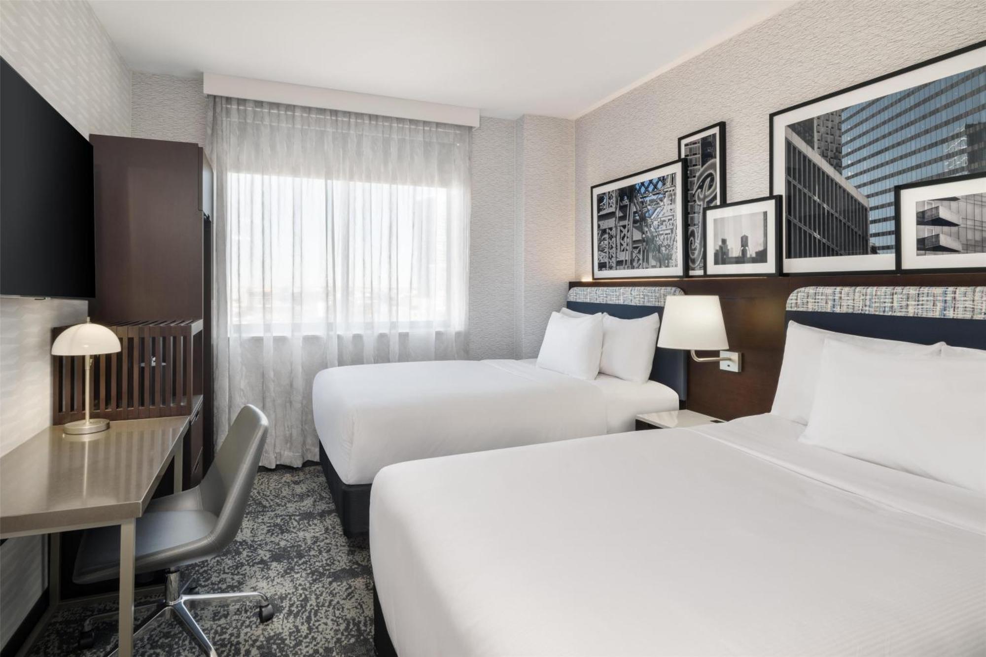 Doubletree By Hilton Long Island City, Ny New York Bagian luar foto