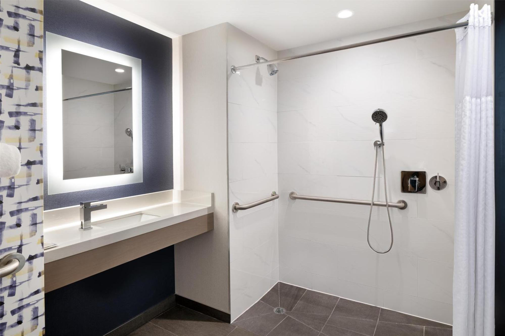 Doubletree By Hilton Long Island City, Ny New York Bagian luar foto